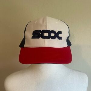 Kids M/L MLB White/Navy/Red Athleisure Chicago Whitesoxs SnapBack Hat